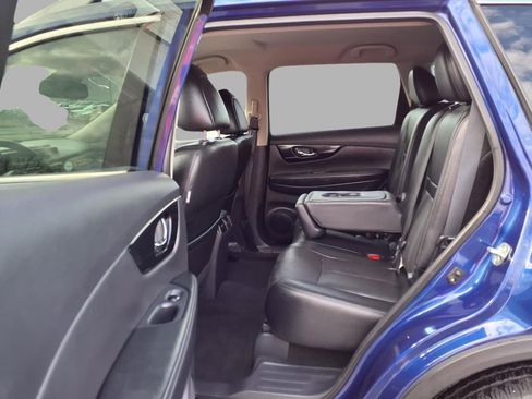 Used 2020 Nissan Rogue SL image 25