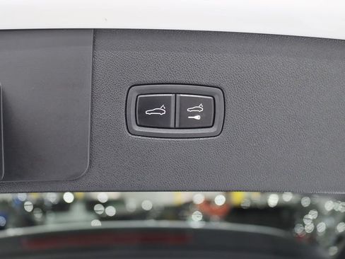 Used 2019 Porsche Cayenne AWD/4WD image 36