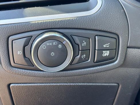 Used 2024 Ford Edge SEL w/ Convenience Package image 18