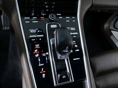 Used 2017 Porsche Panamera 4S image 15