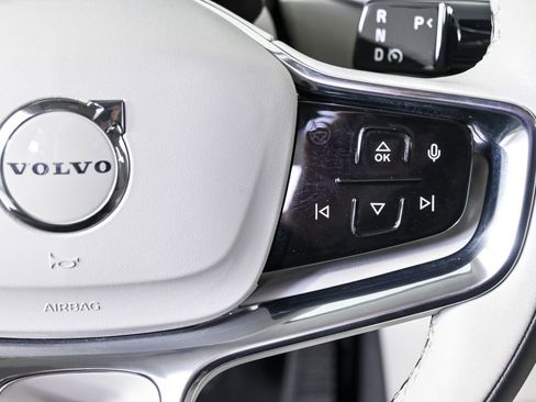 Certified 2025 Volvo EX90 Ultra AWD/4WD image 13