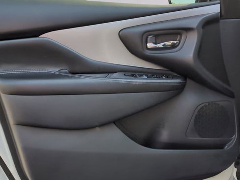 Used 2023 Nissan Murano SV w/ SV Midnight Edition Package FWD image 15