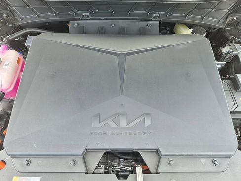 New 2026 Kia Niro Wave w/ Wave Preserve Package FWD image 16