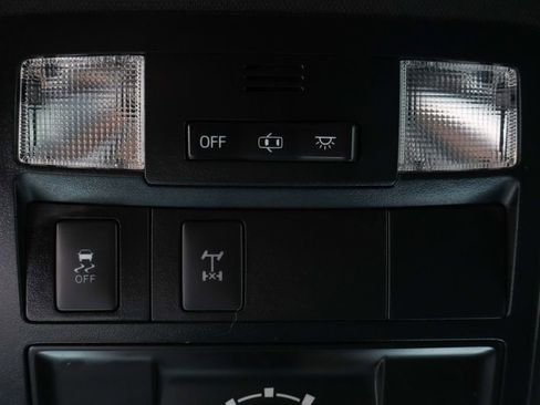 Used 2019 Toyota Tacoma TRD Off-Road AWD/4WD image 29