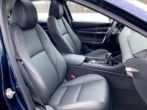 Used 2022 MAZDA MAZDA3 s image 7