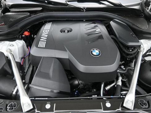 New 2027 BMW 530i RWD image 18