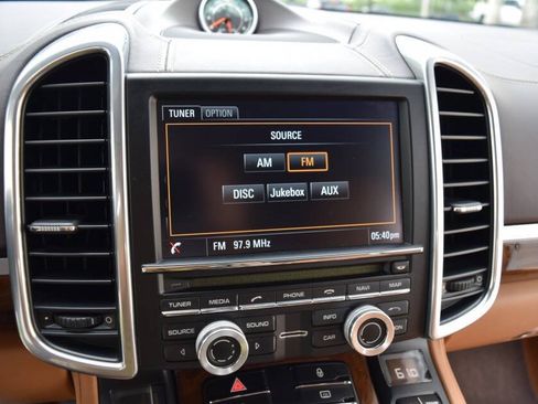 Used 2013 Porsche Cayenne Diesel AWD/4WD image 63