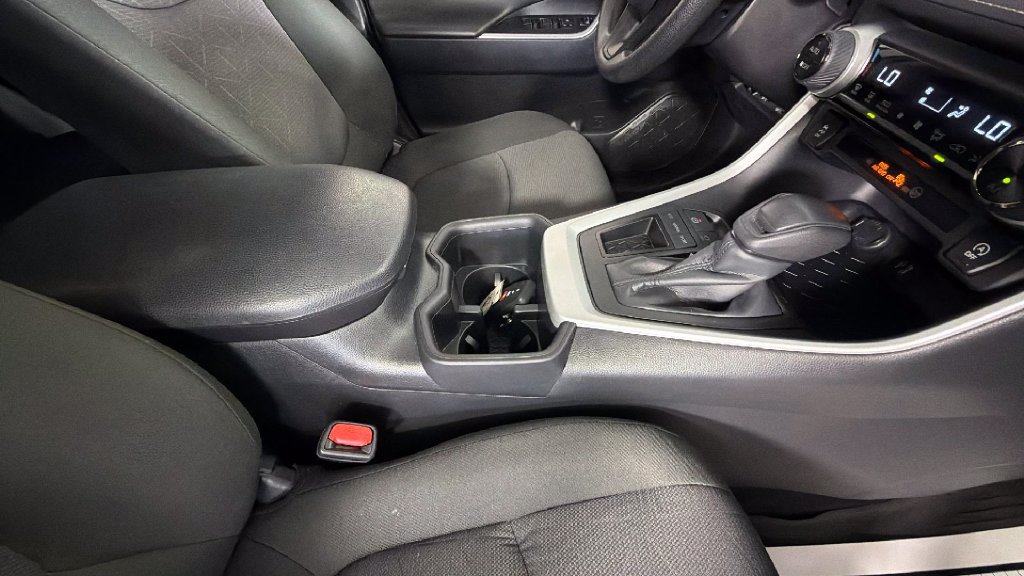 Used 2025 Toyota RAV4 XLE w/ Convenience Package FWD image 35