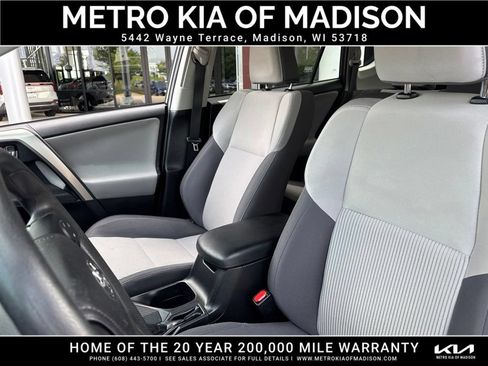 Used 2015 Toyota RAV4 XLE AWD/4WD image 16