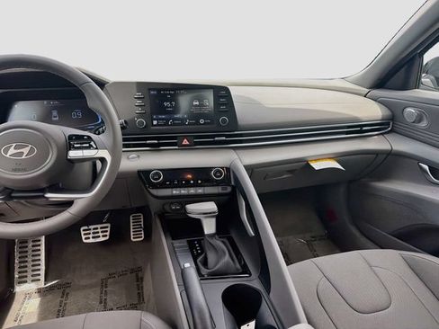 Certified 2026 Hyundai Elantra Sport FWD image 22