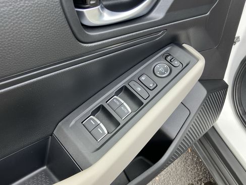 Used 2025 Honda Accord LX image 15