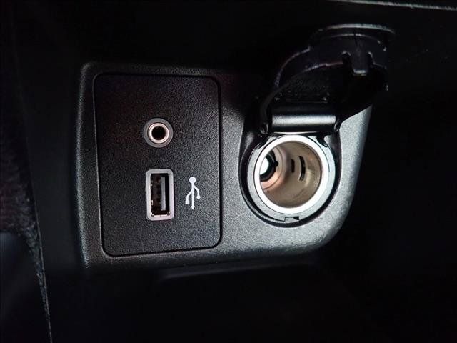 Used 2021 Nissan Versa SV FWD image 16