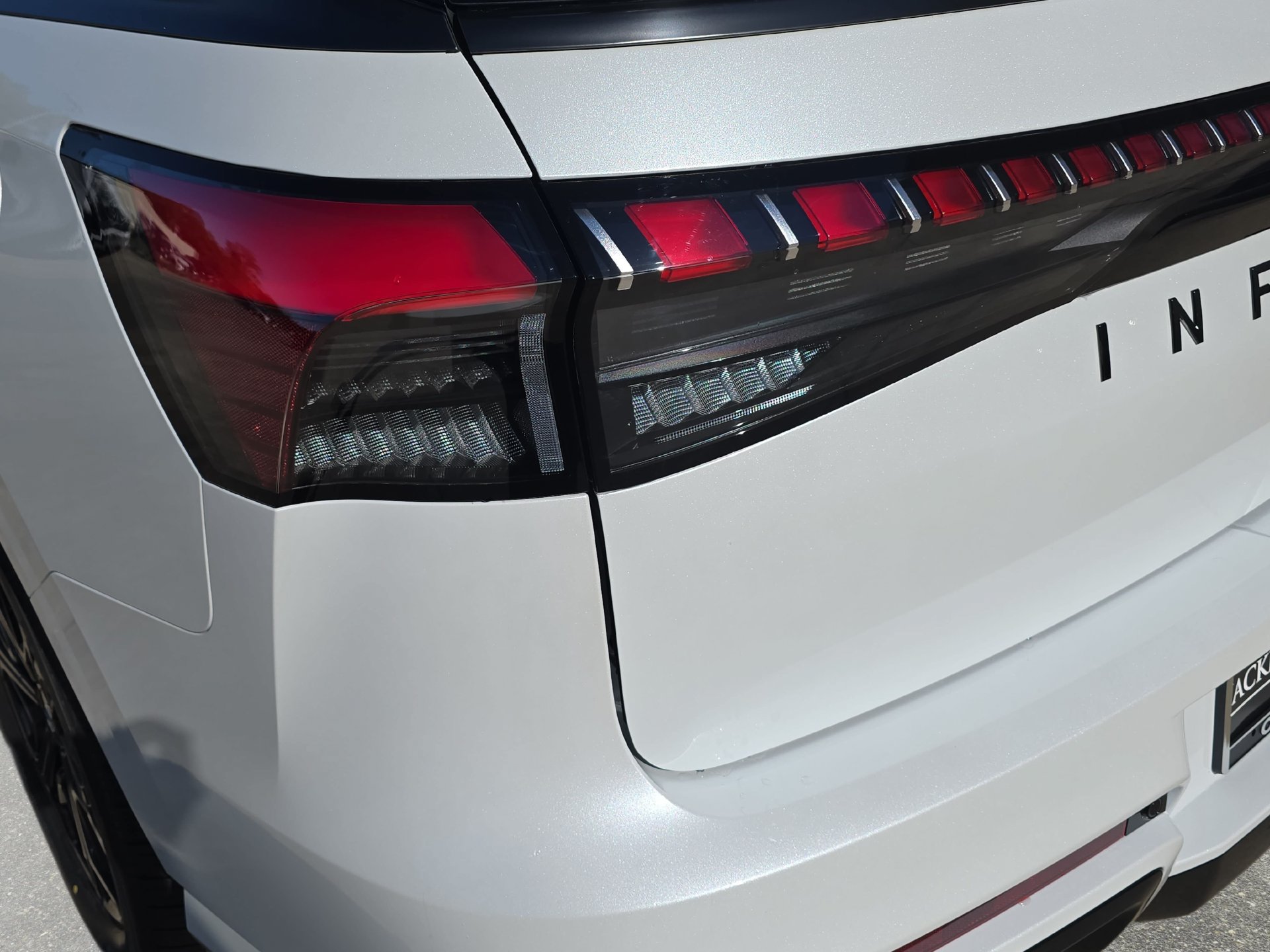 New 2026 INFINITI QX80 4WD image 32