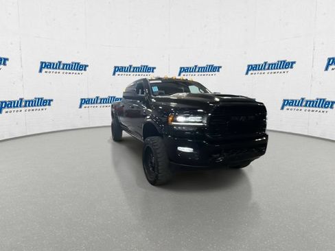 Used 2021 RAM 3500 Limited AWD/4WD image 3