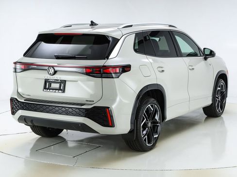 New 2026 Volkswagen Tiguan SEL R-Line image 9