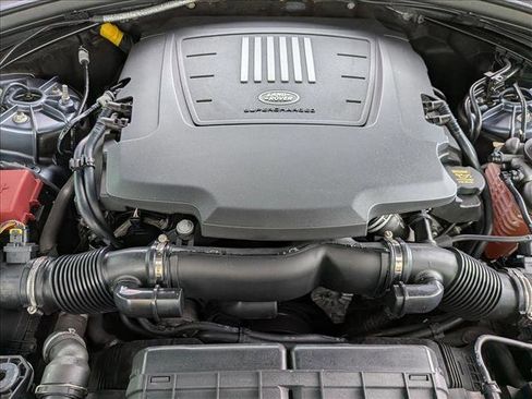 Used 2019 Land Rover Range Rover Velar R-Dynamic SE image 24