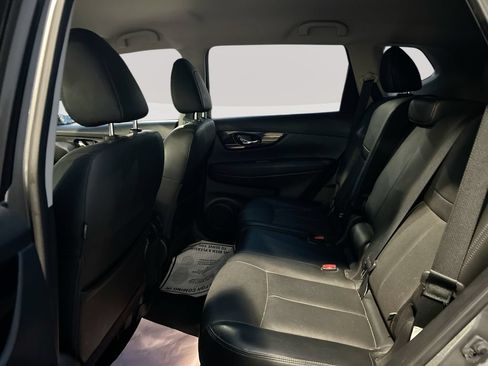Used 2018 Nissan Rogue SL AWD/4WD image 26