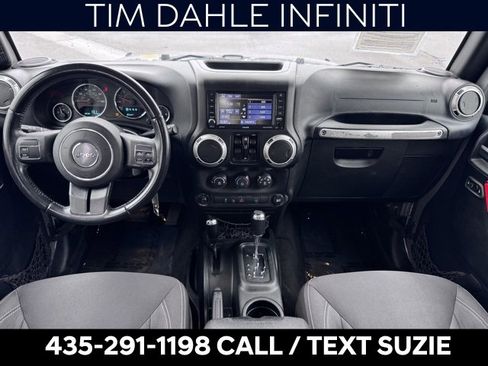 Used 2018 Jeep Wrangler Unlimited Sahara image 2