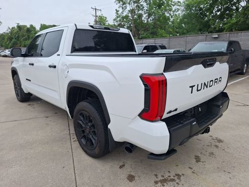 Used 2025 Toyota Tundra SR5 AWD/4WD image 4
