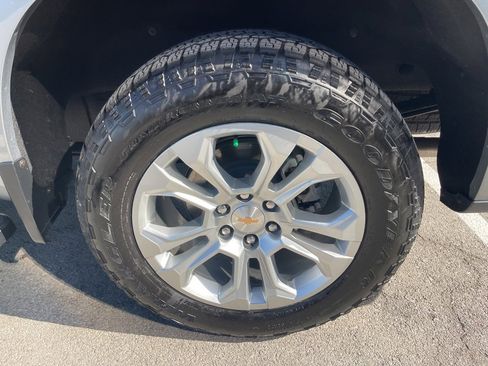 Certified 2025 Chevrolet Silverado 1500 LTZ w/ LTZ Premium Package image 12