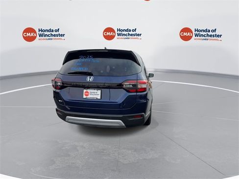 Certified 2025 Honda Pilot EX-L image 9