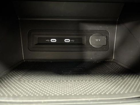 Used 2021 Volkswagen Atlas SE FWD image 22