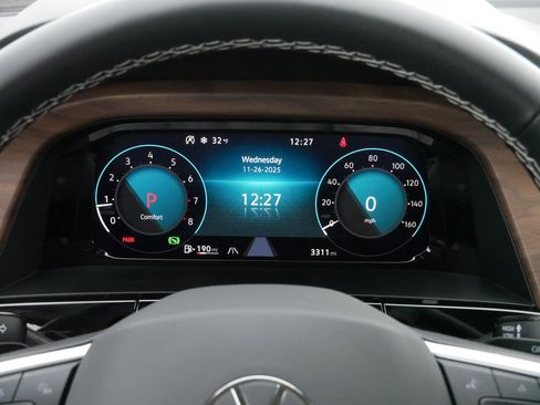 Certified 2025 Volkswagen Atlas SE w/ Panoramic Sunroof Package image 21