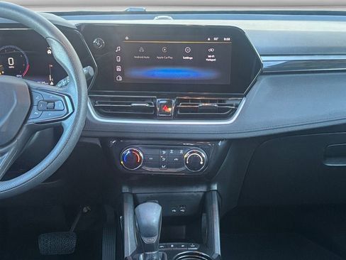 Used 2025 Chevrolet TrailBlazer LT image 13