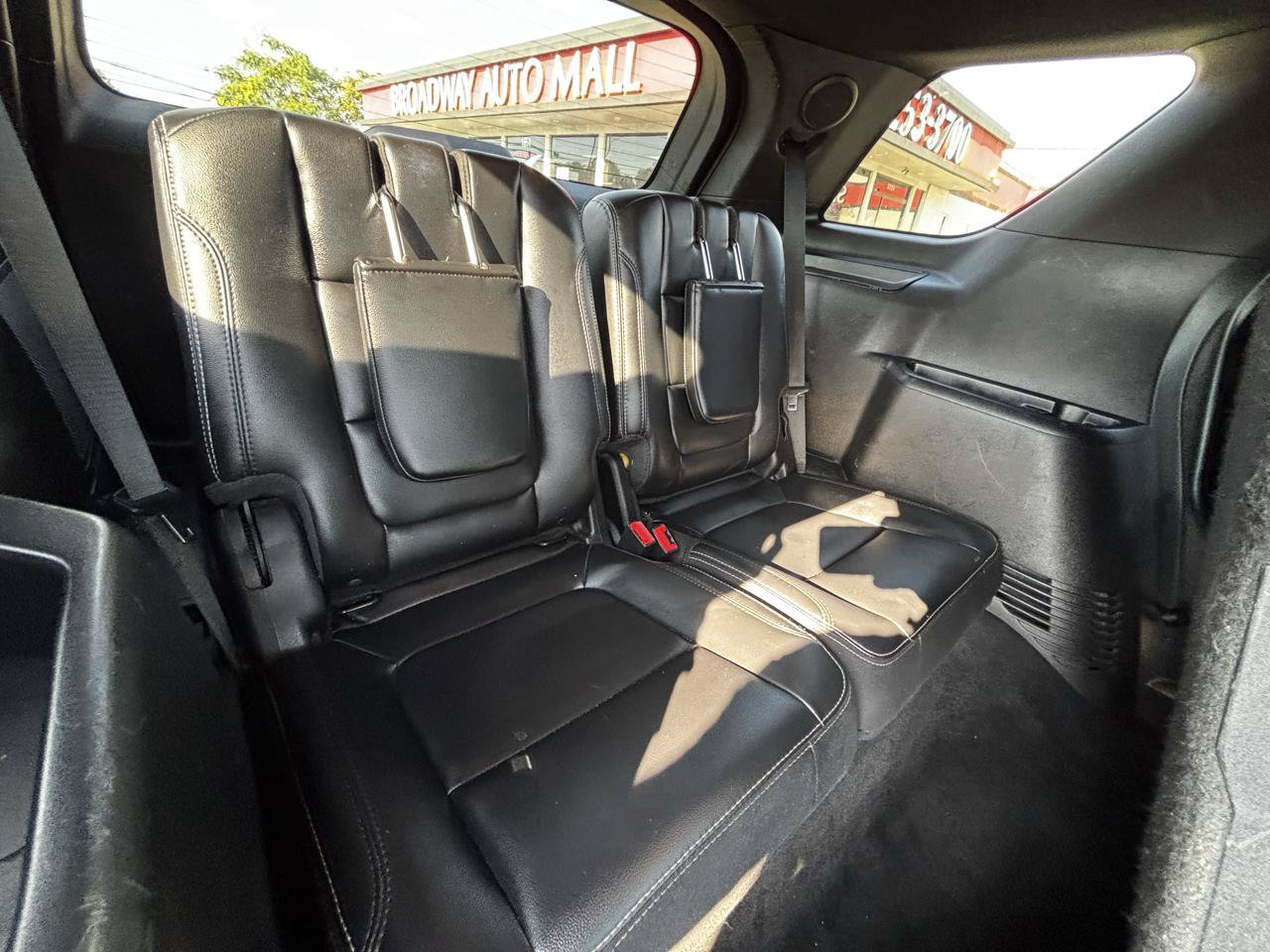 Used 2017 Ford Explorer Limited AWD/4WD image 13