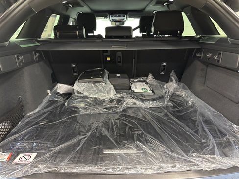 New 2026 Land Rover Range Rover Velar S image 41