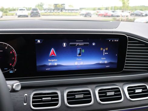 New 2026 Mercedes-Benz GLS 450 4MATIC image 22