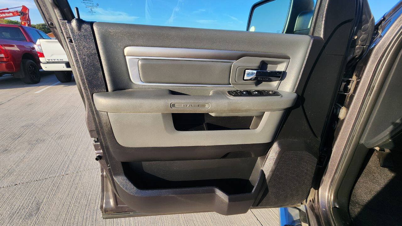 Used 2016 RAM 1500 Big Horn AWD/4WD image 11