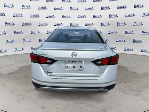 Used 2022 Nissan Altima 2.5 S FWD image 6