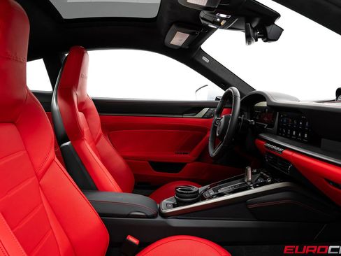 Used 2026 Porsche 911 Turbo S image 39