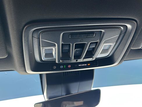 Used 2023 GMC Sierra 1500 AT4 w/ AT4 Premium Package image 32