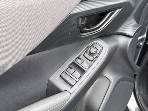 Used 2024 Subaru Crosstrek 2.0i Premium image 22