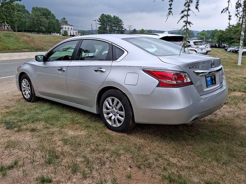 Used 2014 Nissan Altima 2.5 S FWD image 4