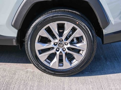 Certified 2022 Toyota RAV4 XLE Premium FWD image 9