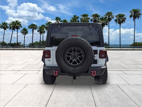 Used 2023 Jeep Wrangler Willys image 8