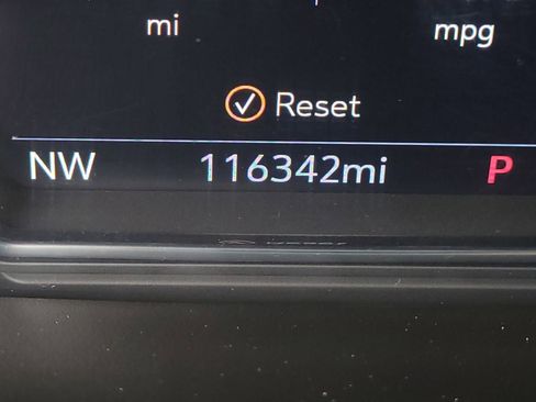 Used 2021 GMC Sierra 1500 Denali w/ Denali Ultimate Package image 18