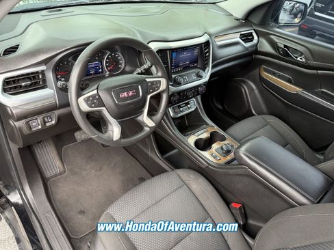 Used 2021 GMC Acadia SLE w/ Driver Convenience Package FWD image 23
