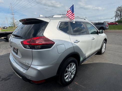 Used 2020 Nissan Rogue SV AWD/4WD image 6