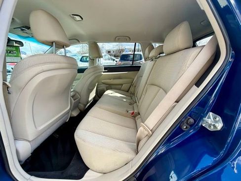 Used 2011 Subaru Outback 2.5i Premium image 13