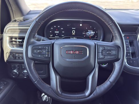 Used 2023 GMC Yukon AT4 w/ AT4 Premium Package image 35