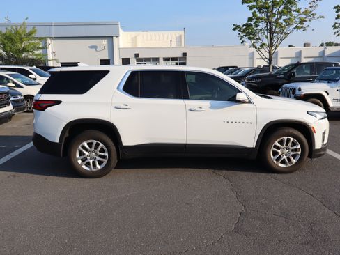 Used 2023 Chevrolet Traverse LS w/ Safety Package FWD image 23