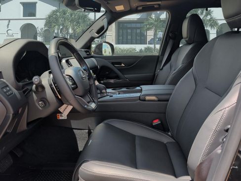 New 2026 Lexus LX 700h Luxury AWD/4WD image 11