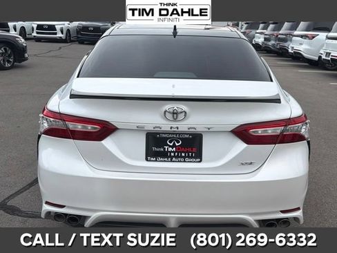 Used 2020 Toyota Camry XSE FWD image 8