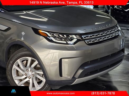 Used 2018 Land Rover Discovery HSE image 2