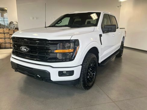 Used 2025 Ford F150 XLT w/ Equipment Group 301A Standard AWD/4WD image 3