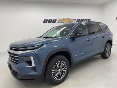 Used 2024 Chevrolet Traverse LT w/ Trailering Package